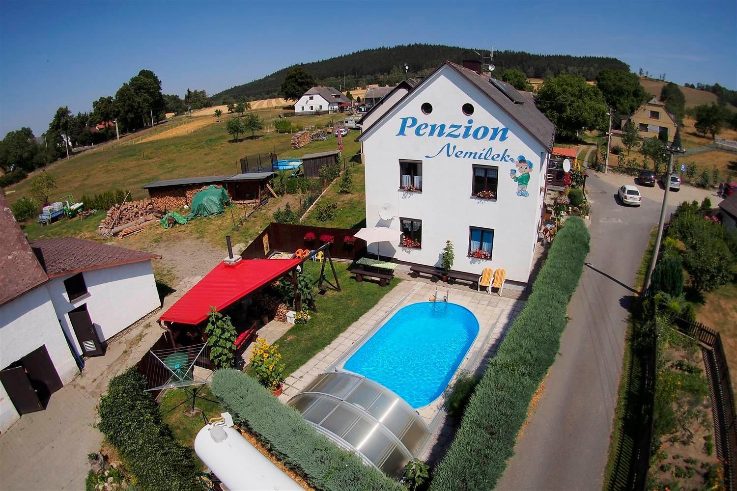 Penzion Nemílek Kolinec Esterno foto